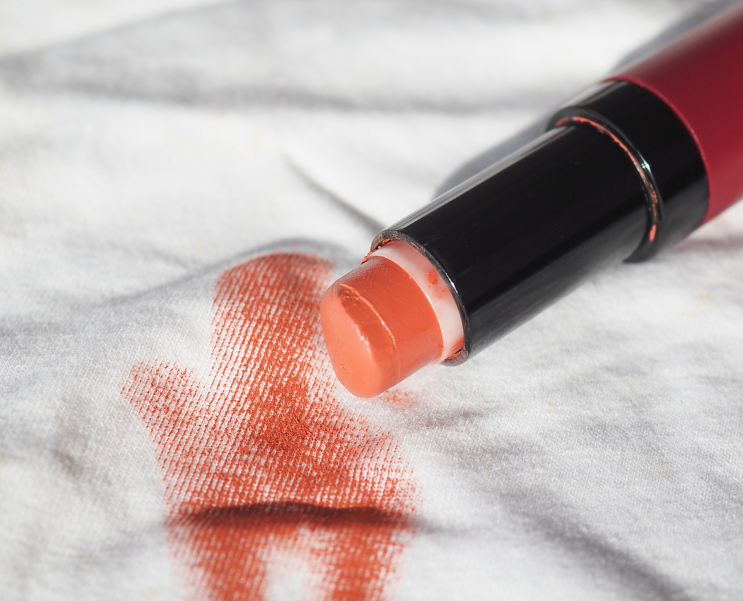 How to Remove Lipstick Stains From Clothes